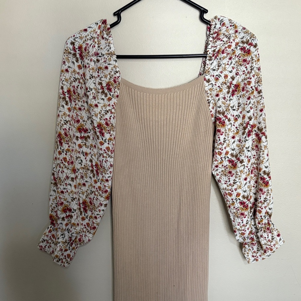 Entro Beige Dress with Floral Sleeves